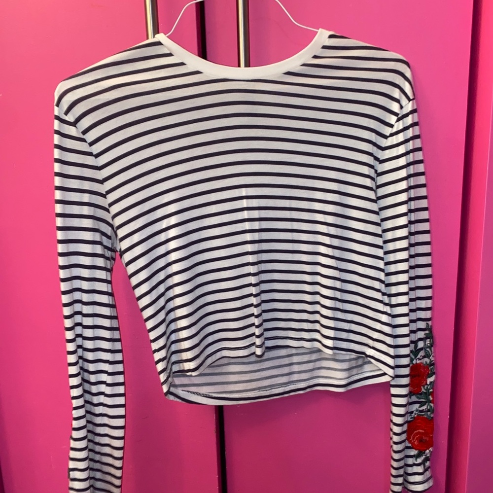 Divided Long Sleeve Crop Top